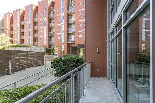 Luxe + Modern Johnny Cash Inspired Executive Condo 내슈빌 외부 사진