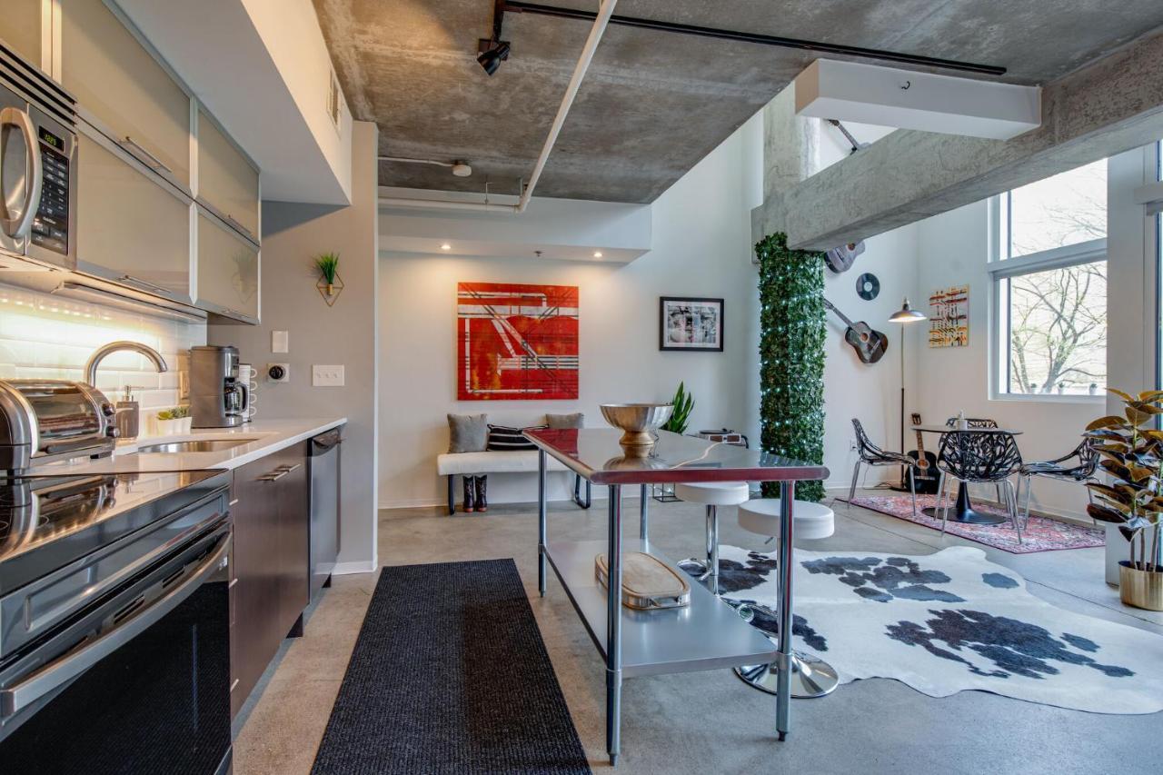 Luxe + Modern Johnny Cash Inspired Executive Condo 내슈빌 외부 사진